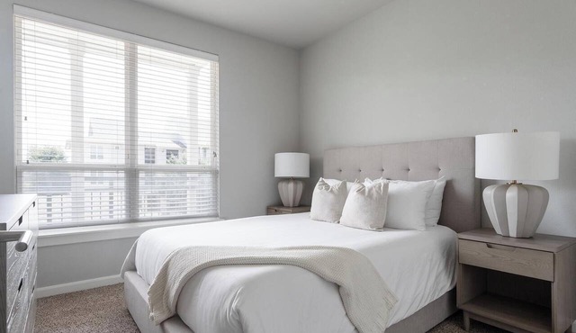 Landing | Modern 1BD, Yoga Studio, Pool