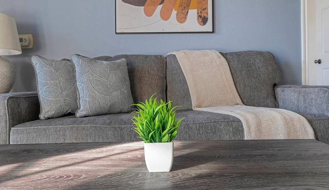 Landing | Modern 2BD, Courtyard, Clubhouse
