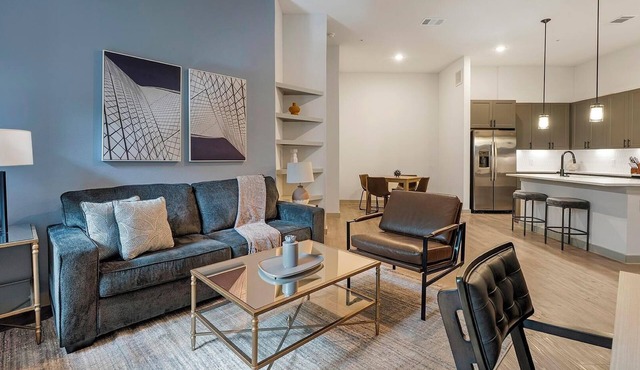 Landing | Modern 2BD, Gym, Rooftop Lounge