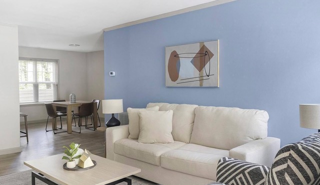Landing | Modern 2BD, Gym, Clubhouse