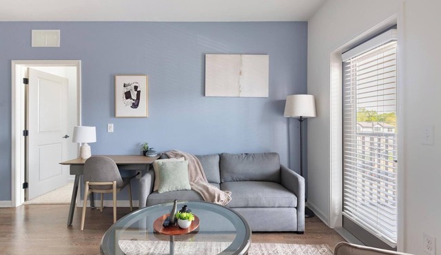 Landing | Modern 2BD in Westport