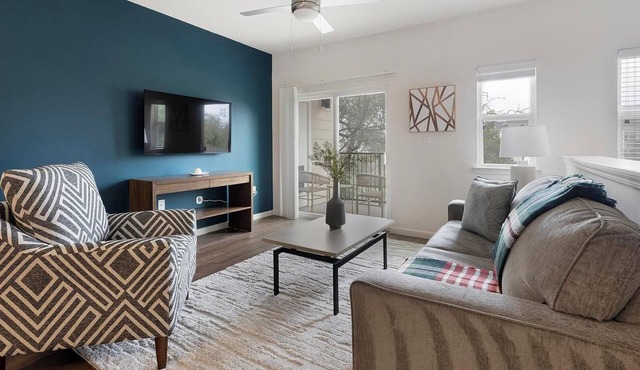 Landing | Modern 2BD, Yoga Studio, Gym