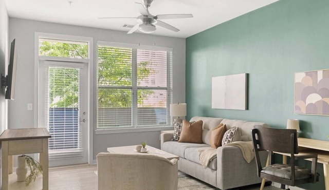 Landing | Spectacular 1BD, Gym