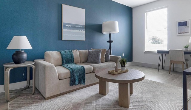 Landing | Stunning 1BD, Pool, Gym