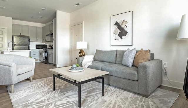 Landing | Stunning 1BD, Clubhouse, Pool