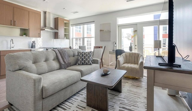 Landing | Stunning 2BD, Gym, Game Room