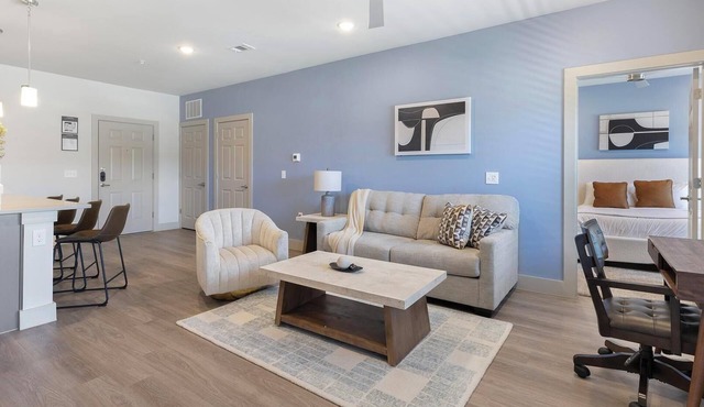 Landing | Stunning 2BD, Clubhouse, Game Room
