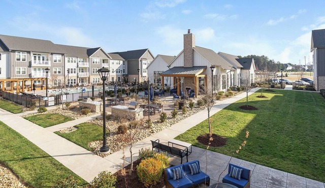 Landing | Stylish 2BD, Game Room, Gym