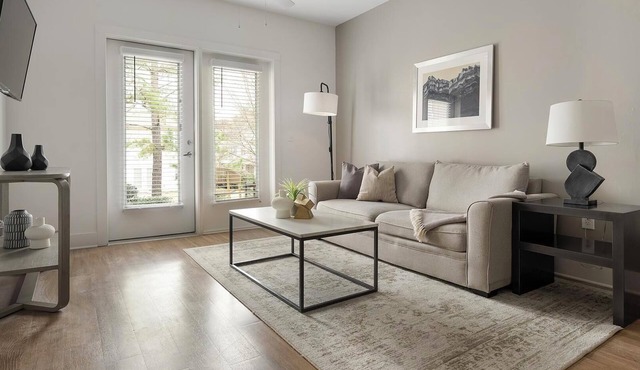 Landing | Spectacular 1BD, Pool, Gym