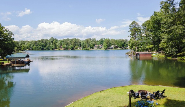 Large Lakefront 3BR with Private Dock, Screened Porch, Kayaks, Stocked Lake!