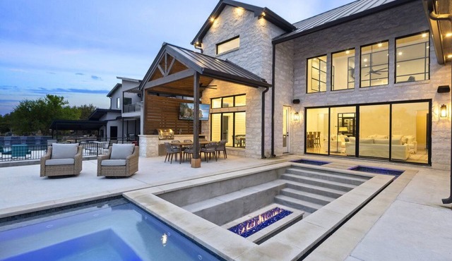LBJ Retreat - Luxurious Lake LBJ Waterfront - German Farmhouse Getaway
