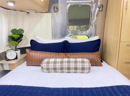 Limited Edition Airstream Midway Downtown & Beach