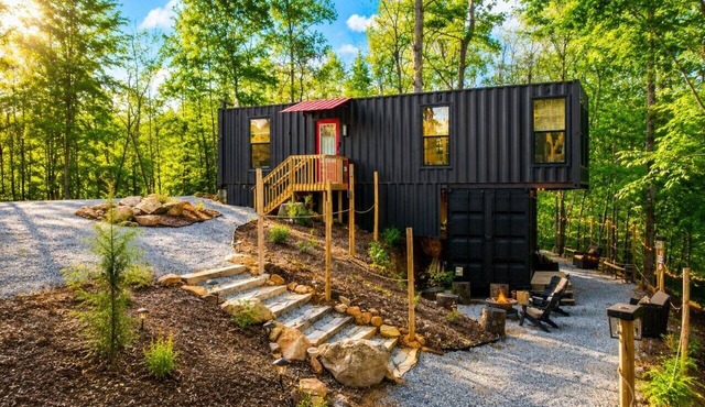Lion Den Cabin A at Walterfalls-Upstate SC