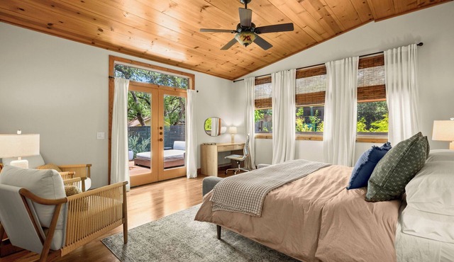 Live Oak Hideaway, Live Oak Hideaway | ATX | 78704