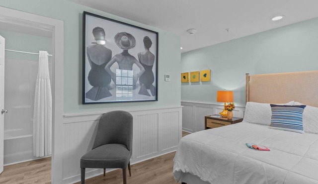 Loggerhead Inn & Suites - King Premium Suite in hotel in Surf City, North Carolina