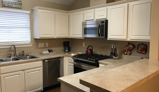 Lovely 3 BR Home In Spring- Convenient location close to Houston & the Woodlands
