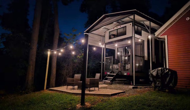Luxary camping in the woods, just outside of lovely Kannapolis