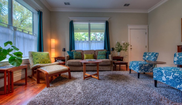 Luxe Spa Gem of East Austin! Walk Downtown, Rainey St & E. 6th St.