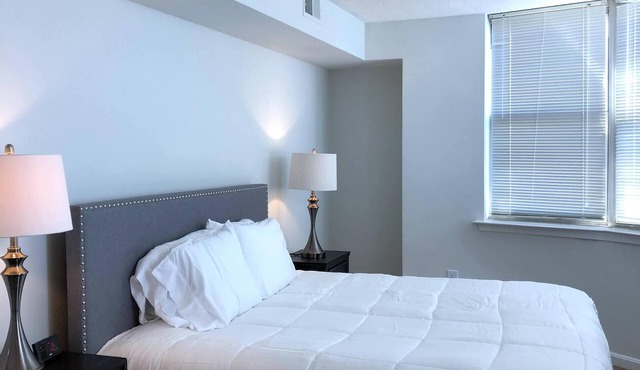 Luxurious Fully Furnished Move-In-Ready Apartment in Ballston