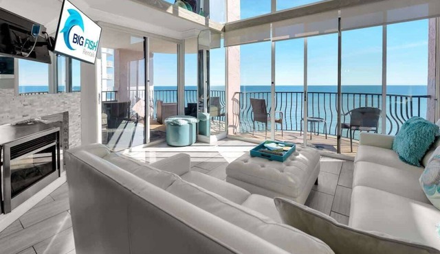 Luxury 2 Story Oceanfront Penthouse at the Palms