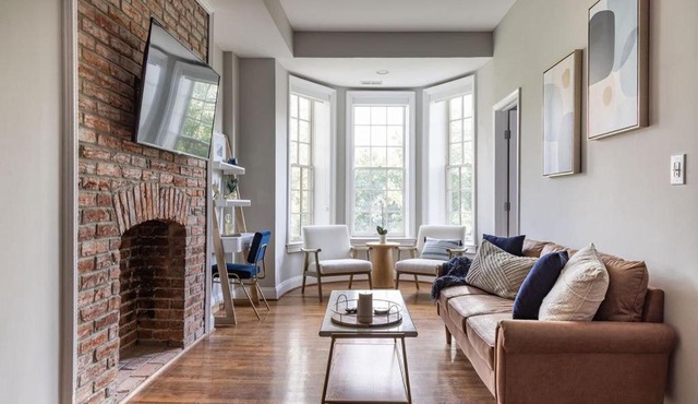 Luxury 3BR with Parking in Heart of DC - Steps to Metro