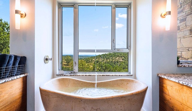 Luxury Hilltop Villa With Hot Tub & Scenic Views