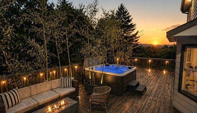 Luxury Home w/Hot Tub &Firepit Near Atlanta