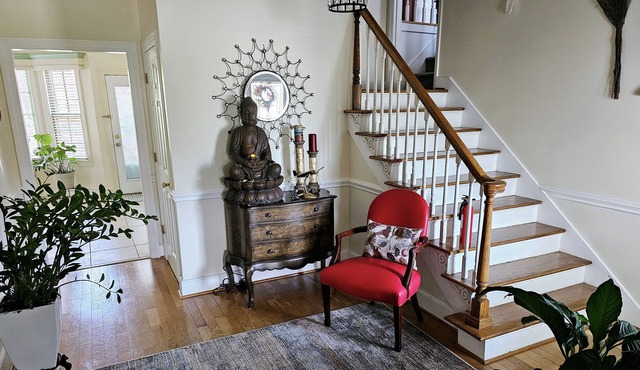 Luxury spacious two bedrooms, one bathroom with fast Wi-Fi