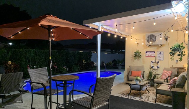 Master Suite with Private Pool in Margate