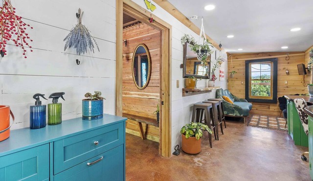 Meadowlark Bunkhouse