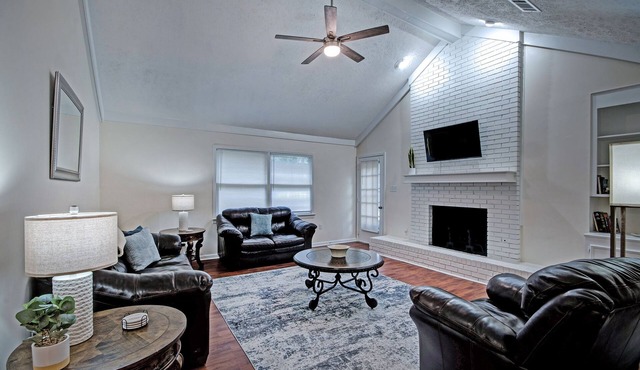 Modern Comfort Jackson Stay
