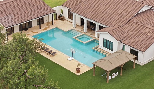 Modern Oasis | Luxury Estate, Resort Pool & Guest House Near Austin