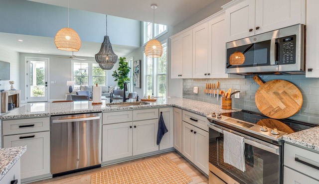 Modern Wilmington Home < 10 Mi to Downtown!