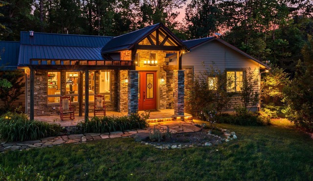 Mountain Acres Retreat by CM | Luxury Mountain Home w/Hot Tub & Game Room