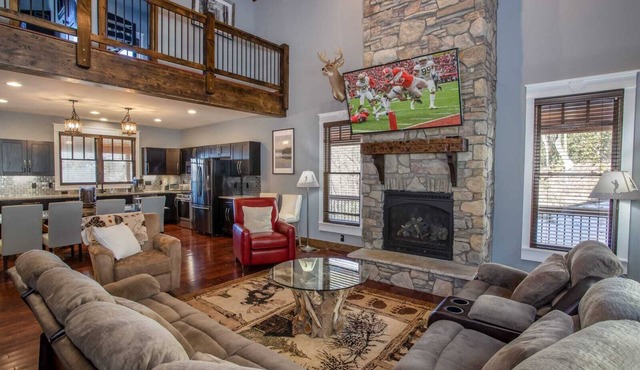 Mountain Cottage with Scenic Views and Four Sleeping Areas