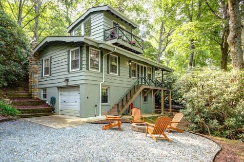 Mountain Home near Blue Ridge Parkway, Central Location!