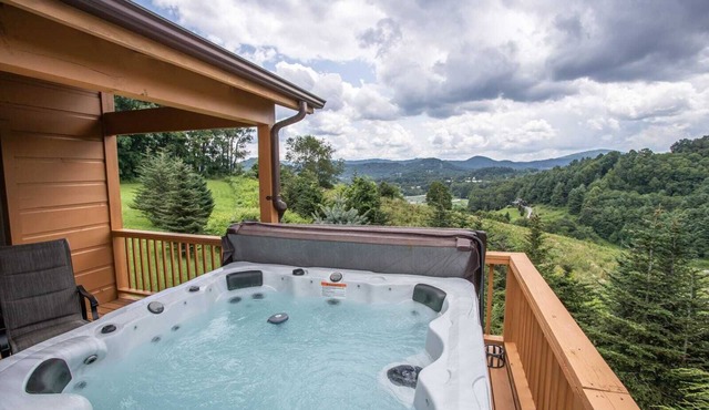 Mountain Lodge Near Downtown
