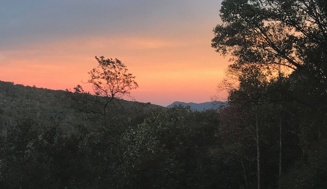 Mountain Views! Come stay for a while three month minimum rental!