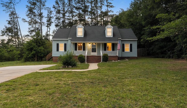 Near Lake Keowee - Pool - Gameroom