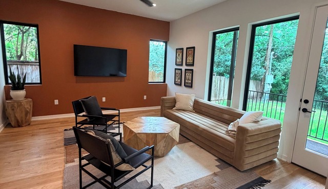 New Home Near South Congress and Downtown with Patio and Huge Backyard