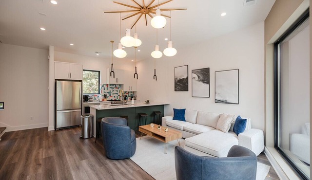 NEW Townhome with TURF ROOFTOP and Games in Heart of Wilmington! Unit A