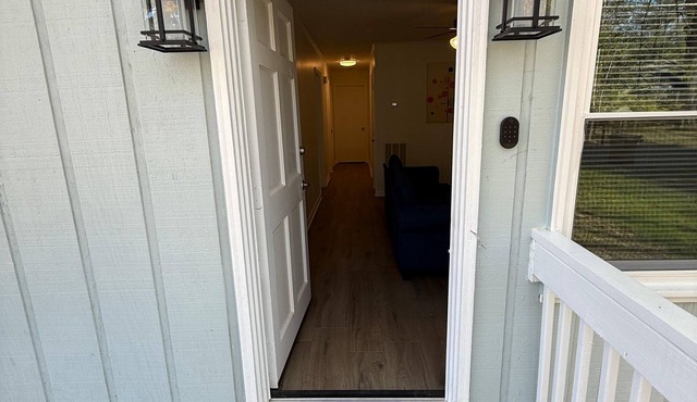 Newly Renovated 3 Bedroom House in Lakewood