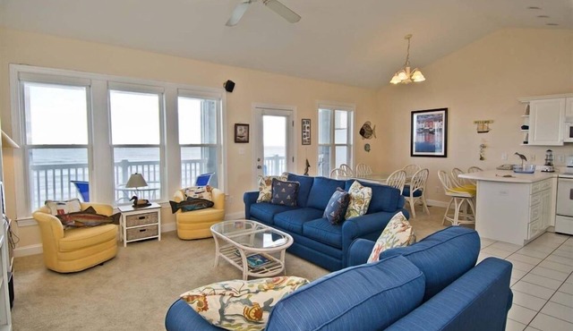 Ocean Club B302, Oceanfront Condo in Indian Beach, NC!