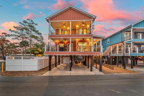 Ocean Lakes Walk to beach! Waterpark! Arcade! Dogs Welcome!