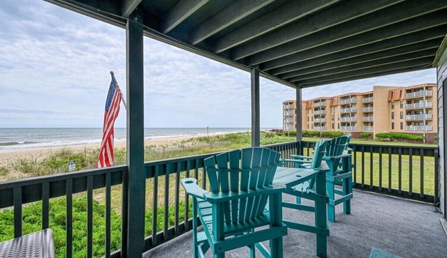 Oceanfront Newly Renovated 1st Floor Condo Sleeps 8 North Topsail Beach
