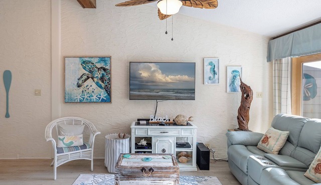 Oceans #11, Oceanside Condo in Pine Knoll Shores, NC!
