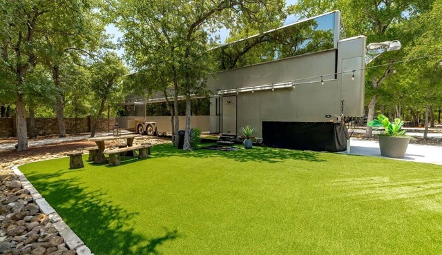 Opulent Luxury Villa Retreat near Lake Walter E. Long in Texas