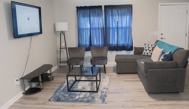 Opuluxe Blue Horizon Hideaway Sleeps 8