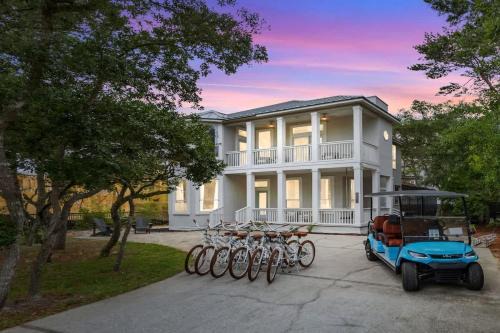 Pearly White By Stay on 30a, Golf Cart, Private Pool, Bikes