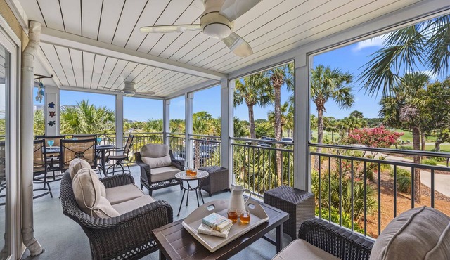 PERFECT 2BR Seabrook Getaway, Pool Access, Golf View, One Block to Beach & Club!